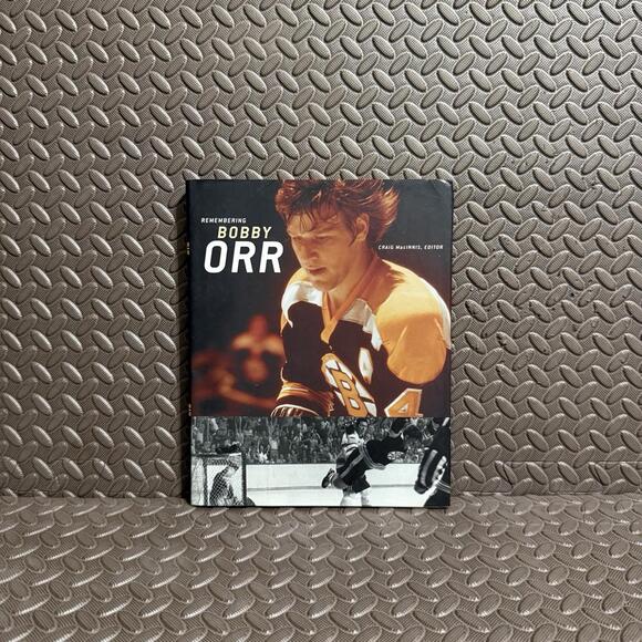 Other - Canadian Gold 2002 Making Hockey History Book Collectible